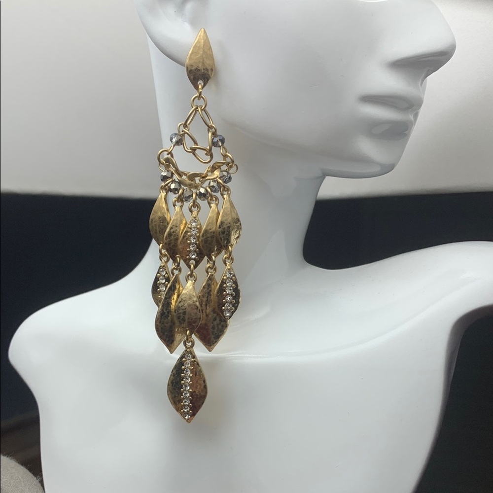 Costume Gold Tone and Rhinestone Chandelier Large Dangle Pierced Earrings EUC